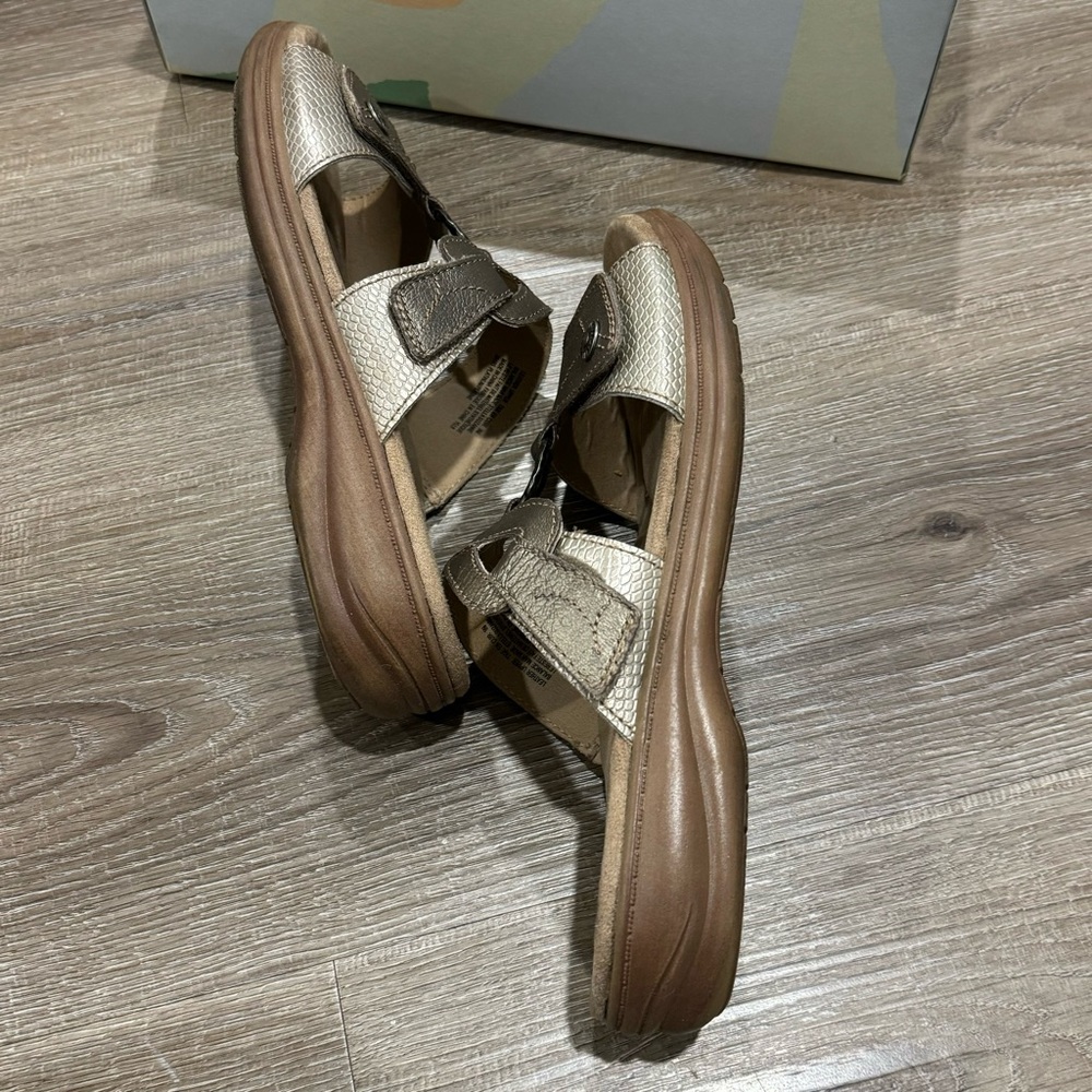 Earth Origins Strappy Platform Sandals Bronze Gold Leather Size 9 Comfort Arch - Picture 5 of 10